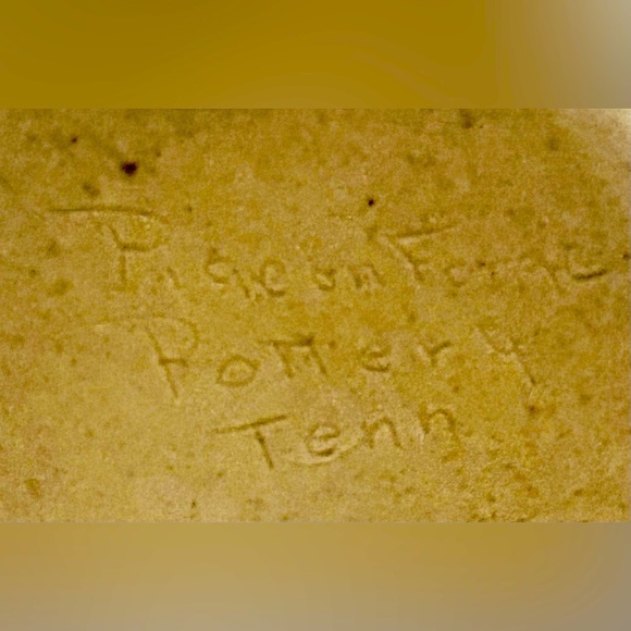 Pigeon Forge Pottery Bowl Vase - Dogwood Flowers With Blue Glaze inside Signed - Picture 7 of 7